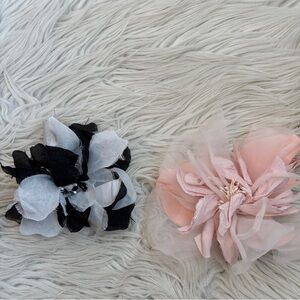 Lot of 2 new Club Monaco flower brooch hair pin